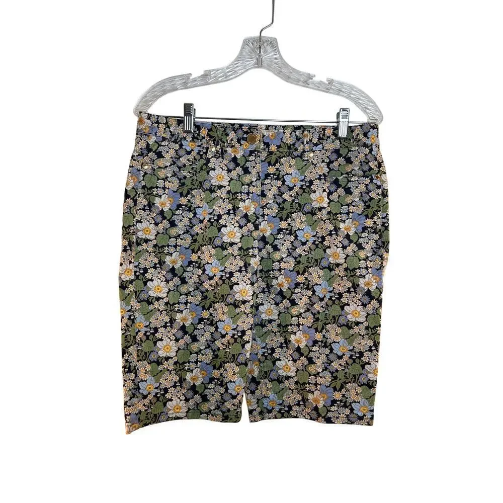 BROOKS BROTHERS Women’s Floral Casual Bermuda Shorts / Size: 8